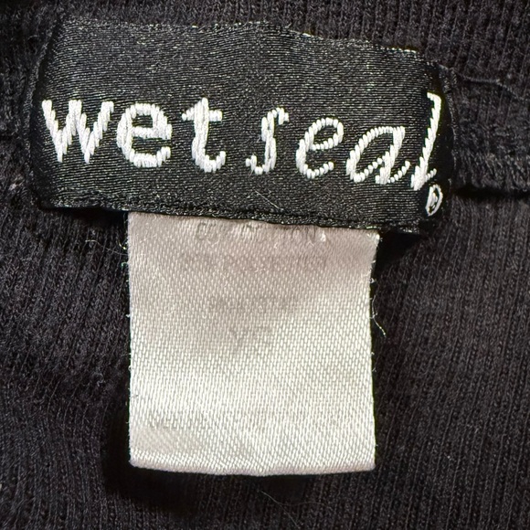 Vintage Wet Seal Black Scoop Neck Baby Tee - Picture 7 of 8